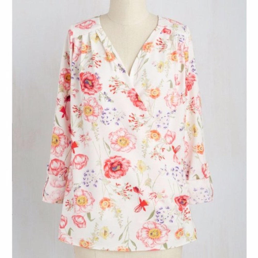 Modcloth Elegant Epiphany Floral Wrap Blouse Sz L
